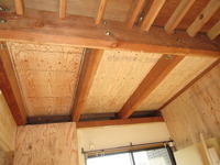 工事中　天井面を構造用合板にて耐震補強（水平構面）